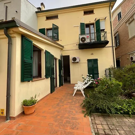 Apartment Land Falconara Marittima